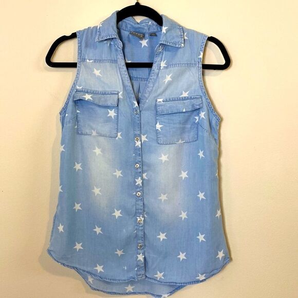 Soho Sleeveless Button Down Too with Stars Size Small - Picture 1 of 8